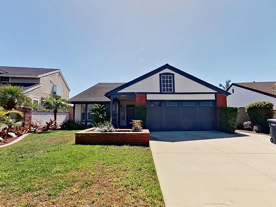 24671 Paige Cir