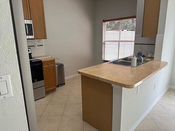 2nd image of 232 Lake Monterey Cir