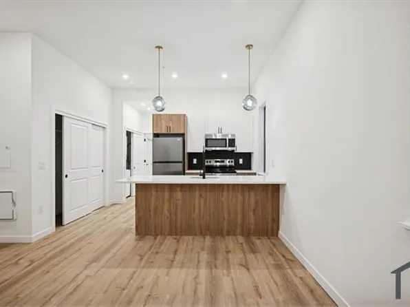 5139 Wayne Ave, Philadelphia, PA 19144