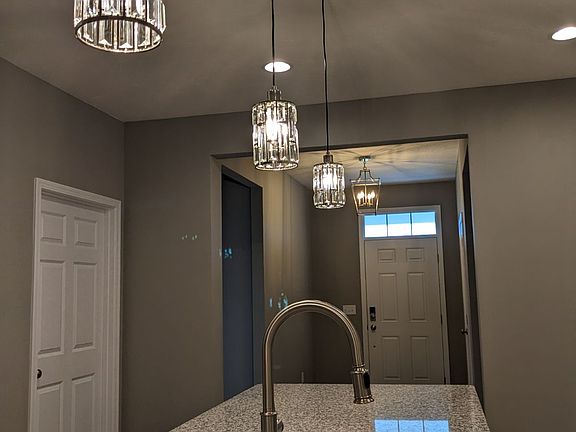 5th image of 4043 Pepperwell Cir