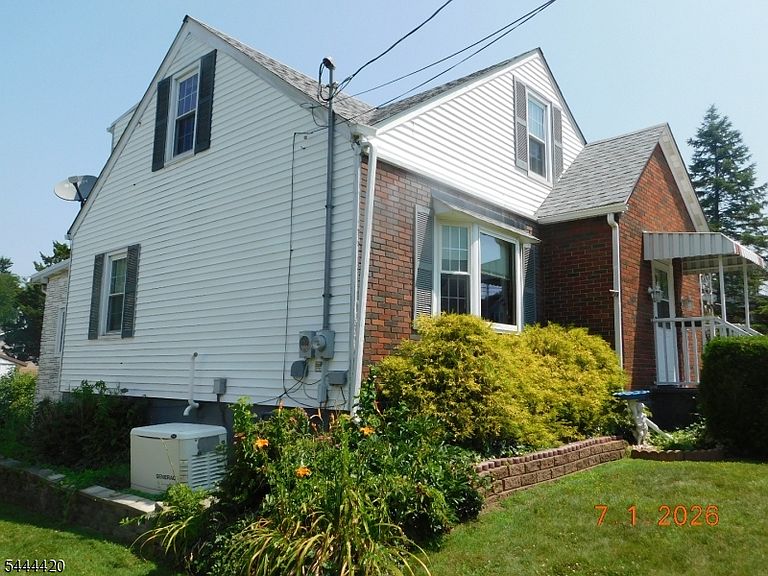 Listing photo 4