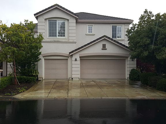 3rd image of 6068 Whitehaven Ct