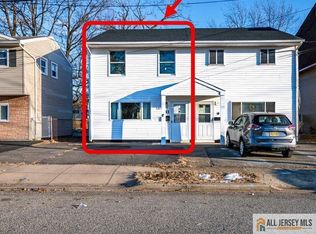11 Hyde Ave, Iselin, NJ 08830