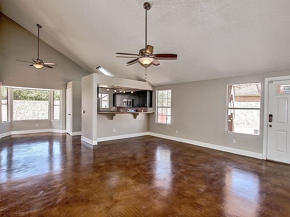 4th image of 180 S Los Feliz Dr