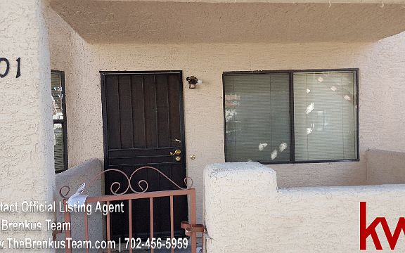 3rd image of 753 Rock Springs Dr APT 101
