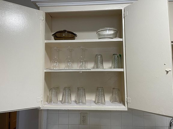 4th image of 8615 Chalmers Dr #1