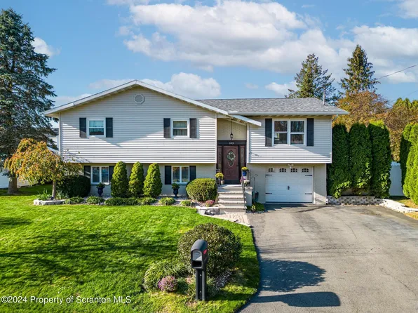 103 Parkview Dr, Clarks Summit, PA 18411