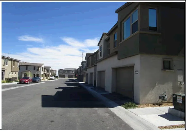 11427 Peak Landing Ave — Photo 3