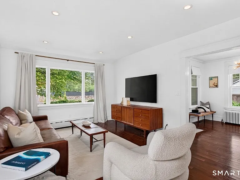 42 Treadwell Ave — Photo 2
