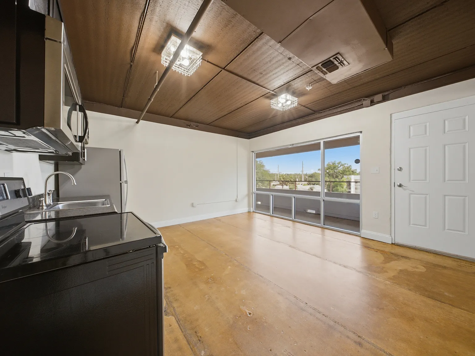 Century Parc Apartments 310 Blount St — Photo 1