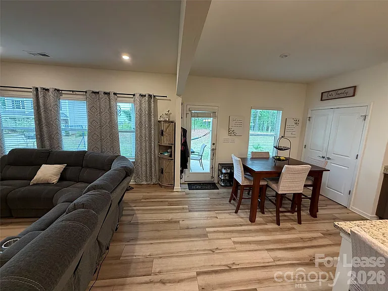 4680 Courtney Creek Dr — Photo 6