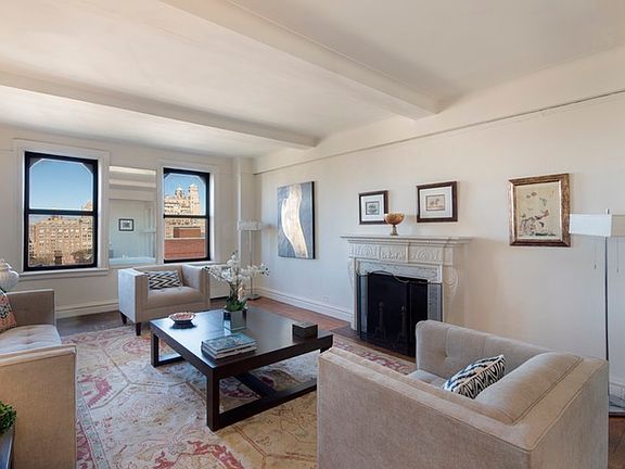 2nd image of 40-42 W 77th St