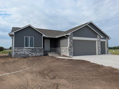 219 Summer Dr, Newton, KS, 67114