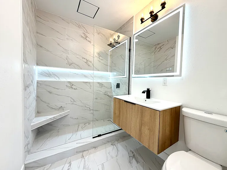 1356 W Trenton St #C — Photo 4