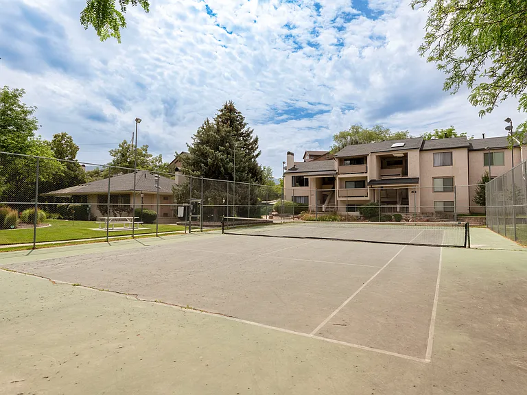953 E Springcrest Ct #20 — Photo 20