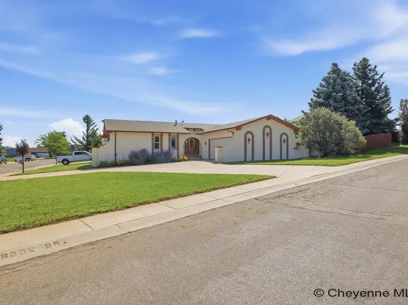 209 Ferguson Ave, Cheyenne, WY 82009