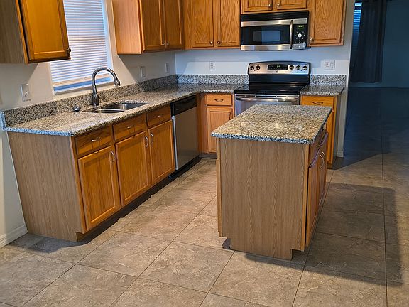 3rd image of 2310 Walnut Canyon Dr