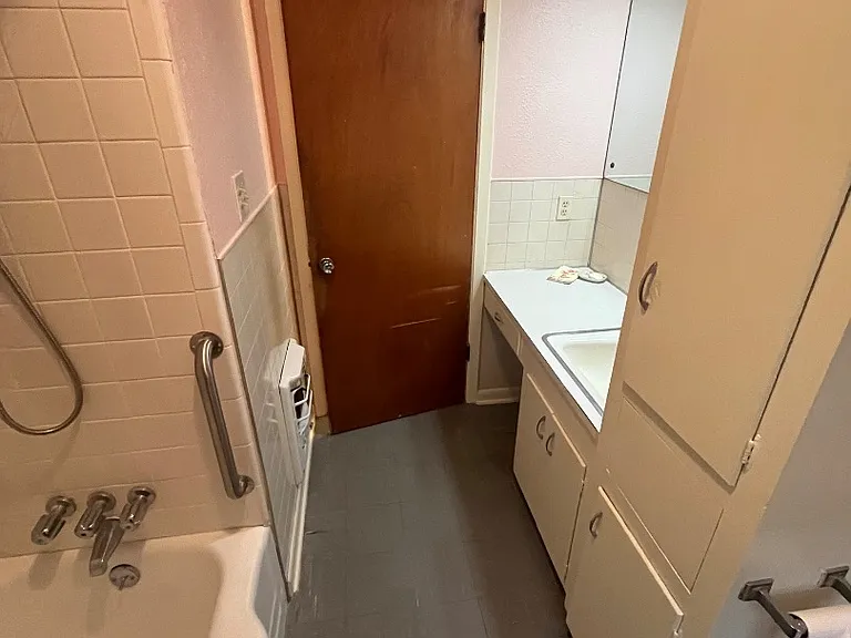 Unit Photo