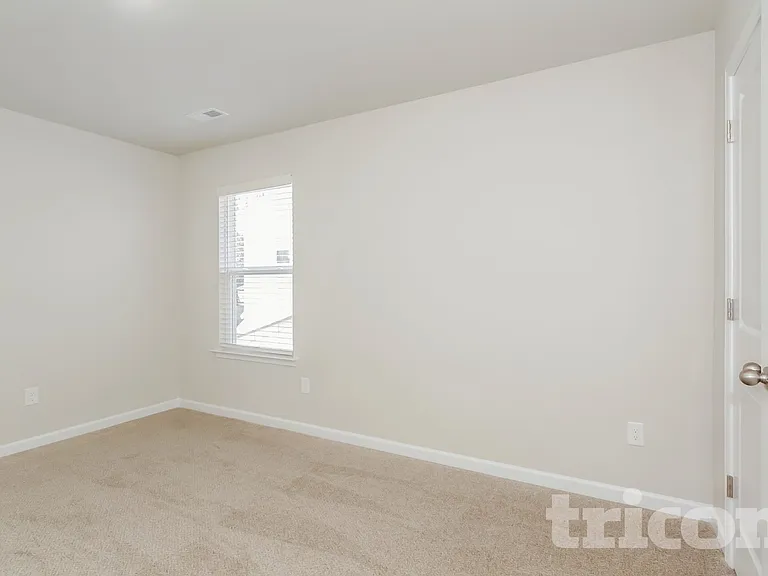 111 Spring Knoll Dr — Photo 10