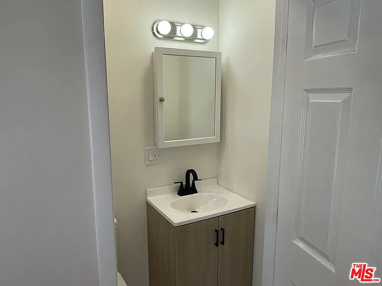 10631 Tinker Ave — Photo 25