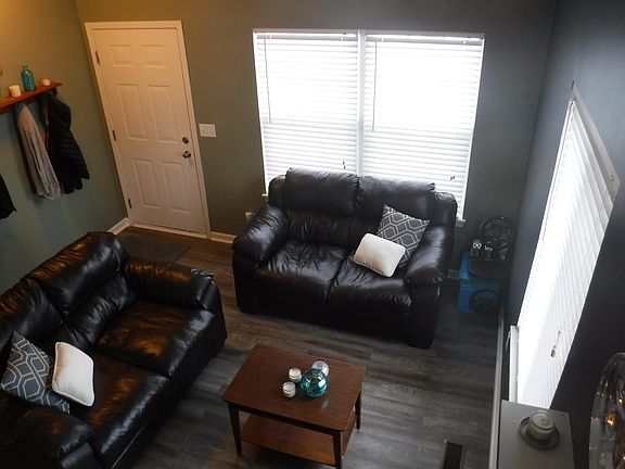 2nd image of 22221 W Niagara Trl