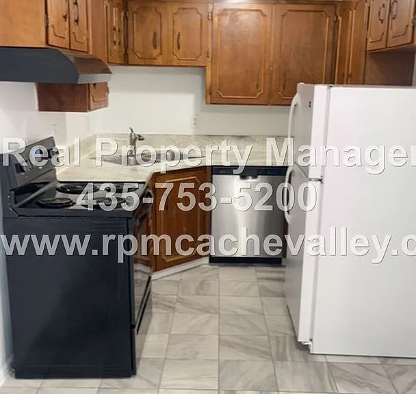 420 1/2 N 200 W #1-4 — Photo 12