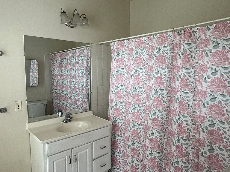 11430 Grandview Ave — Photo 13