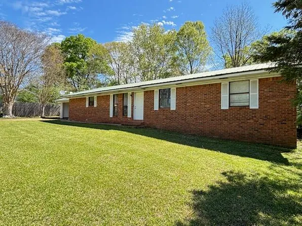 35 McWhirter Ave, Louisville, MS 39339