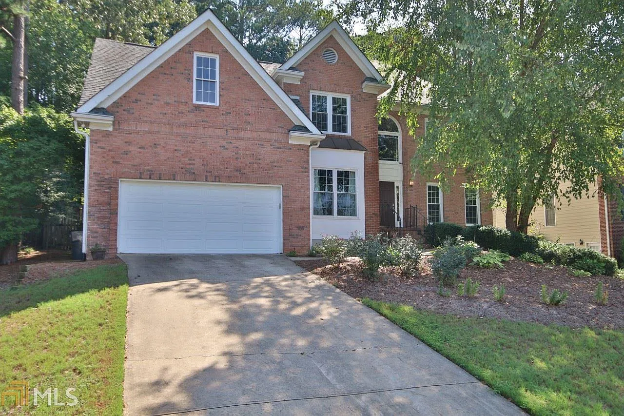 2237 Merrymount Dr photo 1
