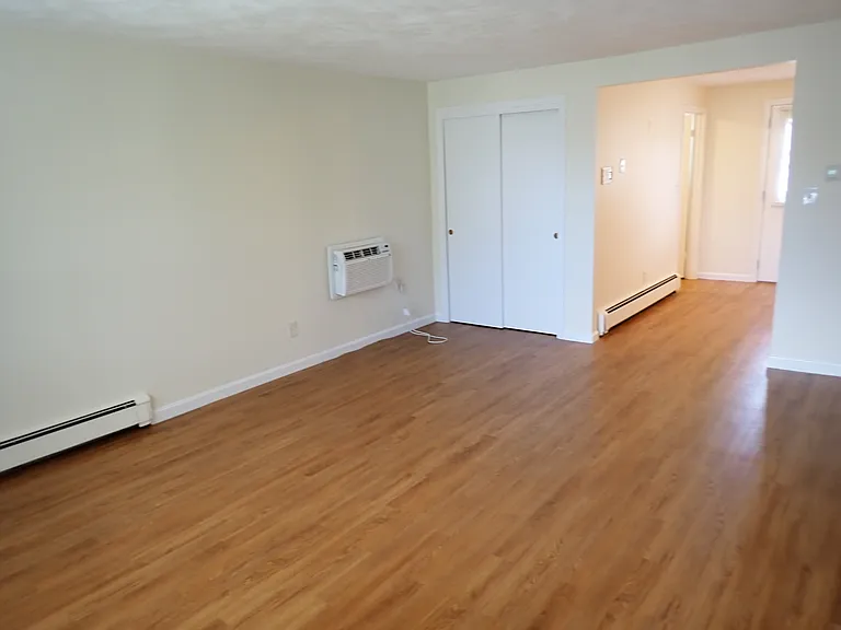 53 Cushing St #4 — Photo 7