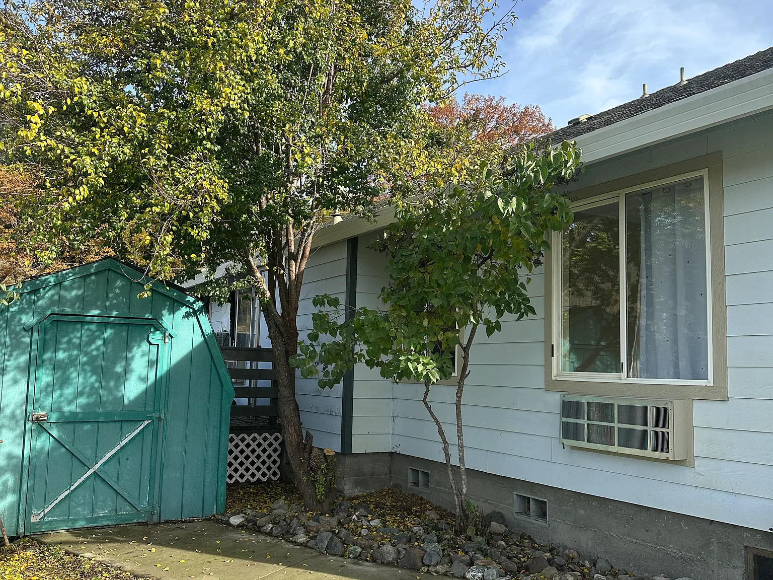 581 Garrett Rd — Photo 3