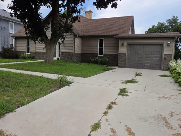 438 Hubbard St, Winslow, IL 61089