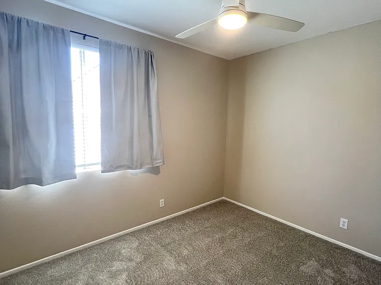 102 Santa Barbara Ct — Photo 15