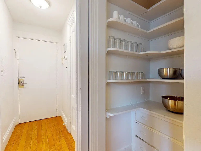 282 Washington St #2 — Photo 12