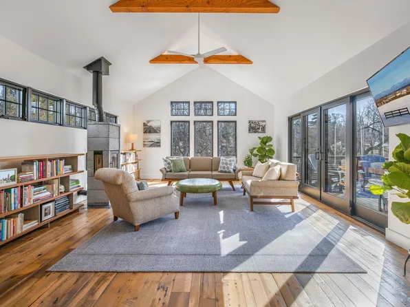 748 Lexington Ave, Charlottesville, VA 22902