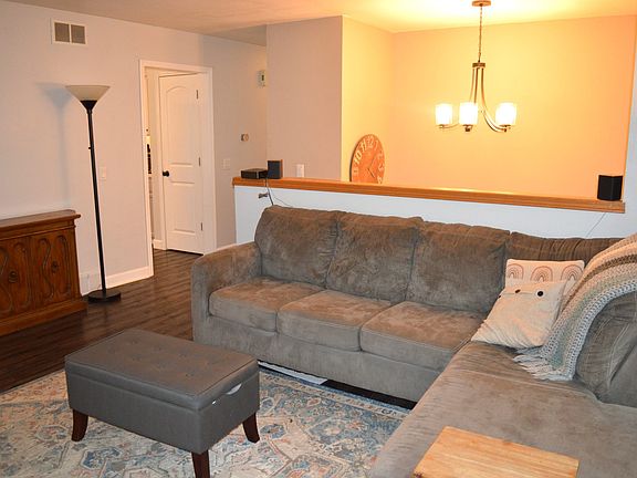 2nd image of 6205 Adobe Way