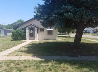 106 N Kearney Ave, Minden, NE 68959