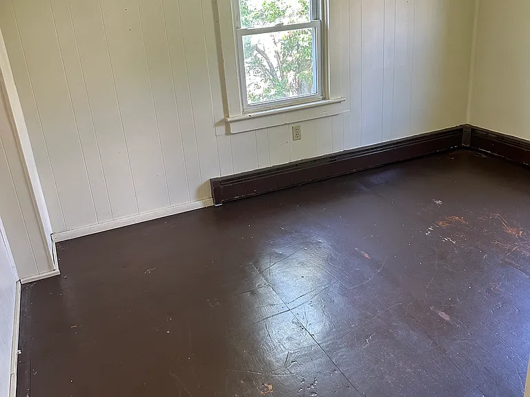365 W Ridge St — Photo 9