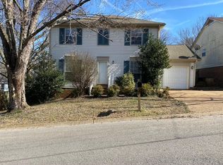 5004 English Village Dr, Nashville, TN 37211