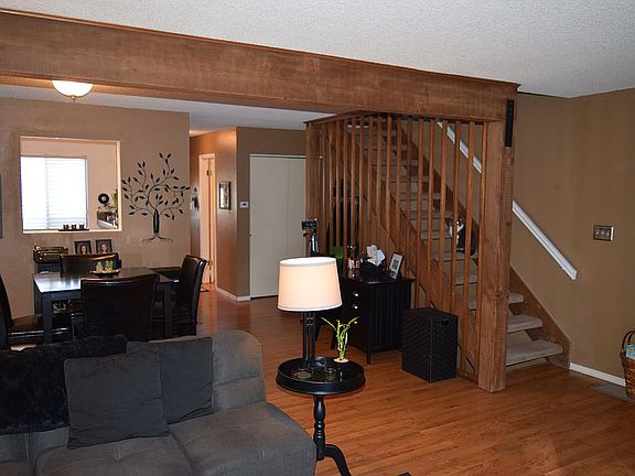 4th image of 560-C Manor Ct