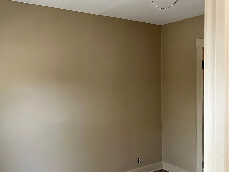 250 Tremaine Ave #14 — Photo 12