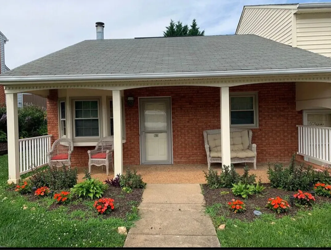 78 Cavalier Ct — Photo 1