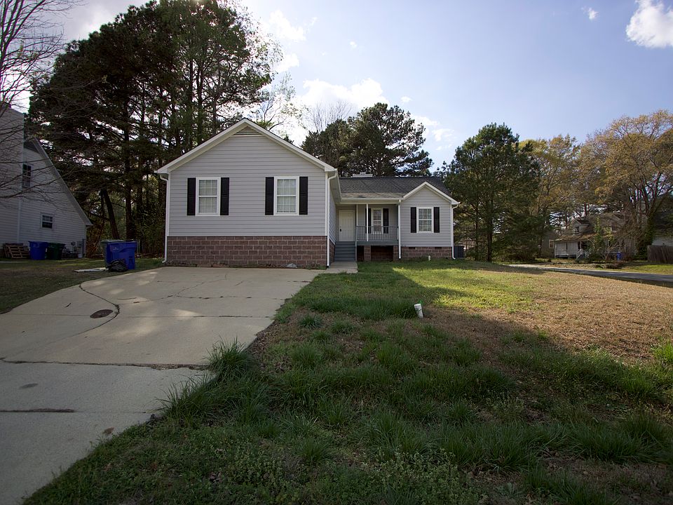 1st image of 800 Perry Howard Rd