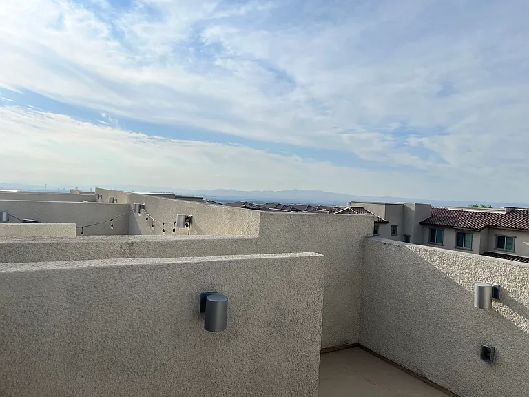 8 Alamere Falls Dr — Photo 10