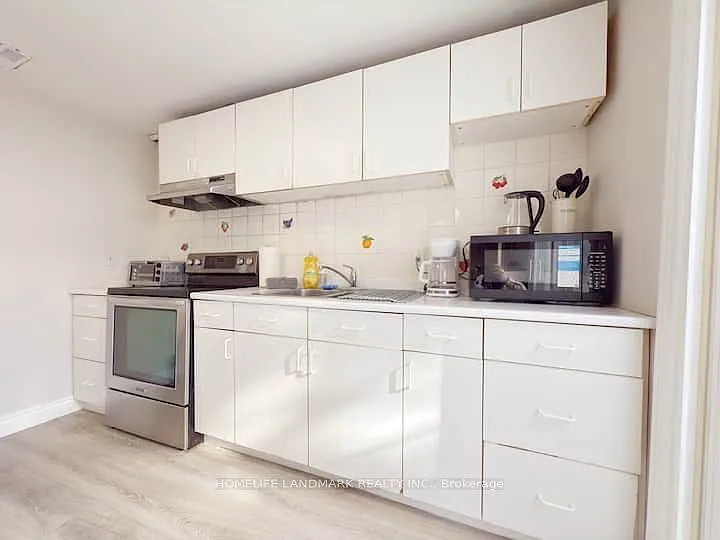 81 United Sq #BASEMENT — Photo 9