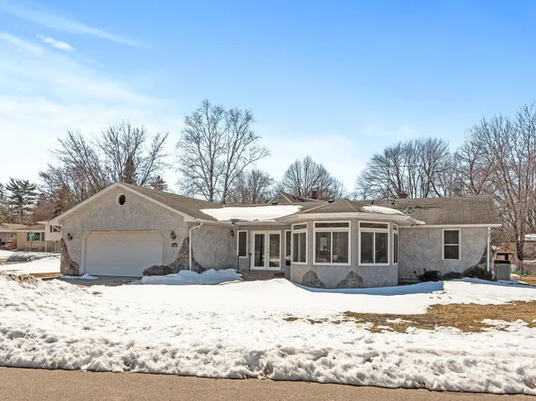 2315 Burma Ln, South Saint Paul, MN 55075