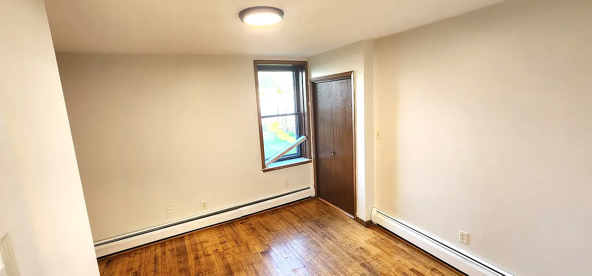 Bedroom 1 - 29 William St #1