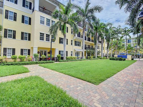 2nd image of 226 N Latitude Cir APT 307