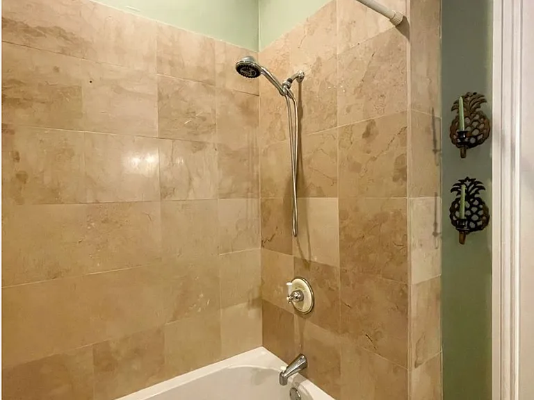 305 Orange St — Photo 15