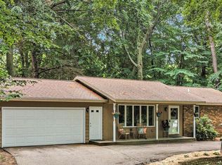 165 Lake Forest Dr, Holland, MI 49424